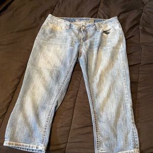 ND Weeknd Capri pants